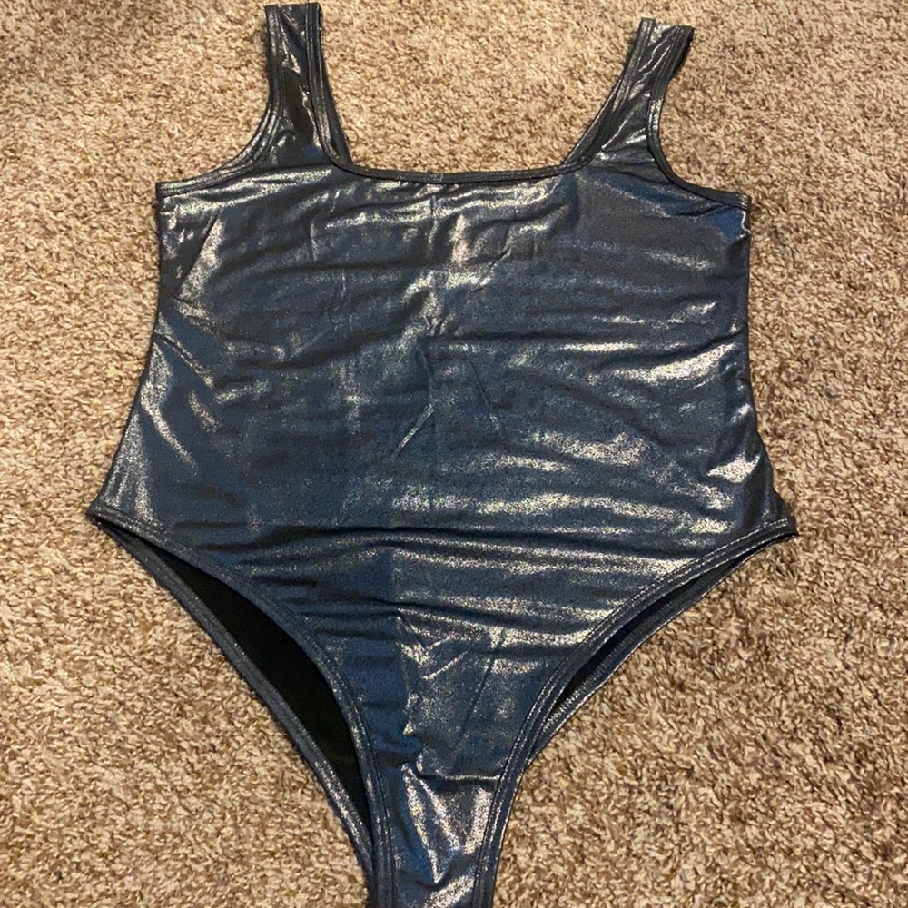 Gray shimmer leg Avenue body suit